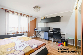Przestronny dom 2 rodzinny- Os. Jędrzychów